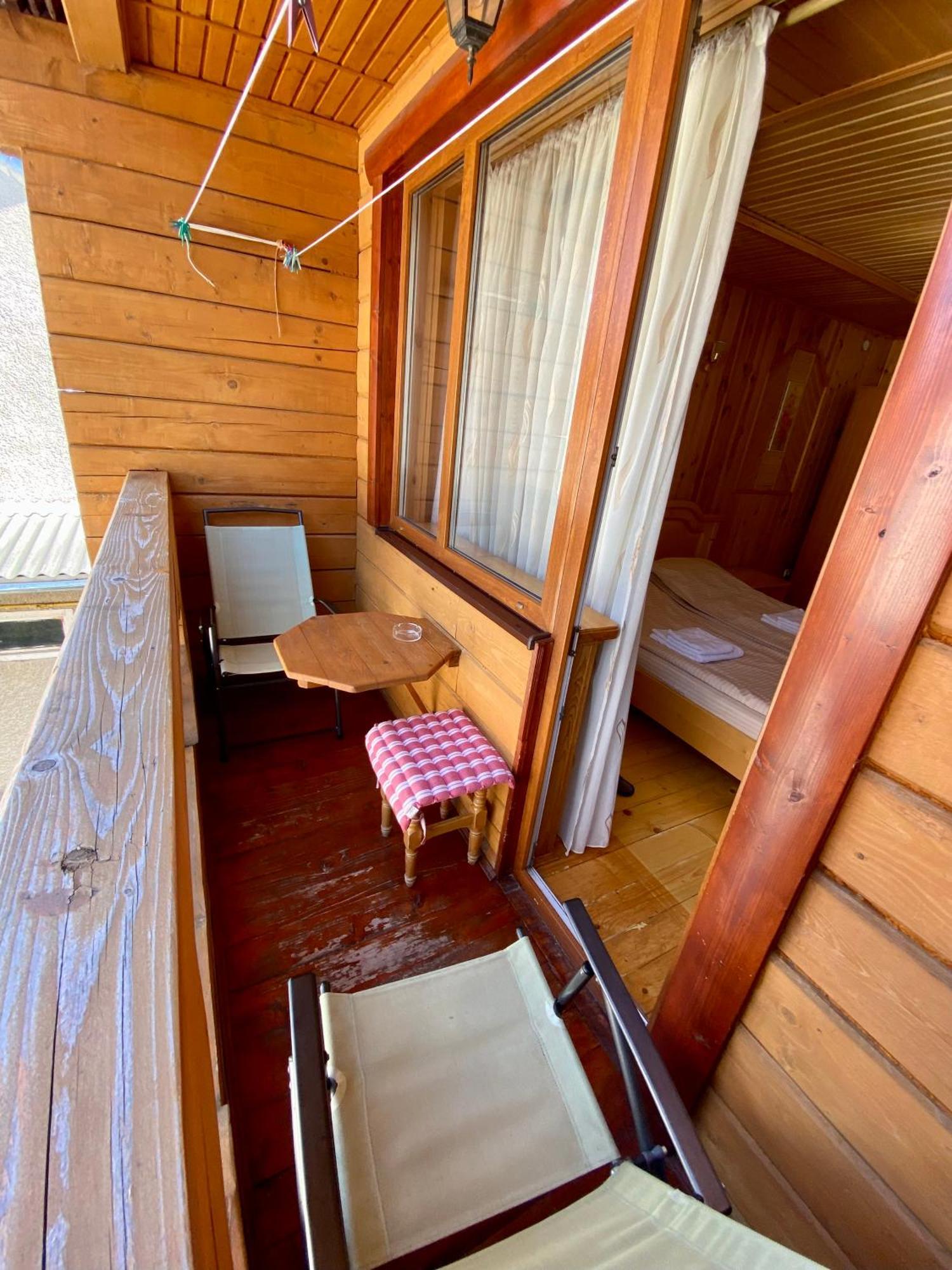 Zyma_Lito Guest House Yaremche Exterior photo
